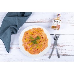  Carpaccio de saumon, mangue et vinaigre Fumé 