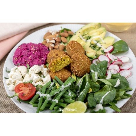  Salade, falafel, avocat, houmous betterave 